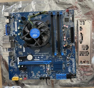 Intel DB85FL LGA 1150 + Intel i7-4770 CPU + 16 GB RAM Mainboard Bundel - Bild 1 von 2