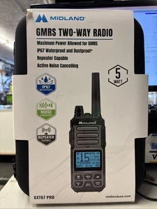Midland GXT67 Pro GMRS Two Way Radio - Picture 1 of 2