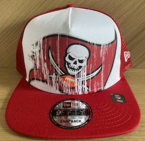 New Era Men's Tampa Bay Buccaneers Distressed 9FIFTY A-Frame Snapback Hat - Picture 1 of 9