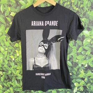 Ariana Grande Dangerous Woman Tour Shirt Womens Size Small Black 2017 S/S Tshirt - Picture 1 of 6
