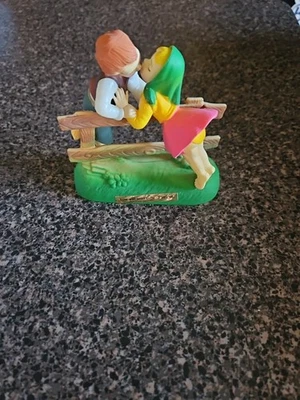 Topper de pastel de aniversario Love Will Never Come To An End Foto 1 de 3