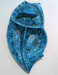 Plato para servir crudita firmado artesanalmente MCM Búho de colección '81 retro esmalte por goteo azul - Imagen 1 de 8