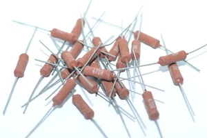 25x Draht-Widerstand von RFT Typ TGL200-8041, 470 Ω / 4 W, Resistor, DDR, NOS - Picture 1 of 3