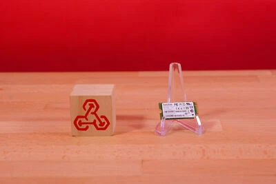 SDSA6MM-016G-1006 SanDisk U110 16GB MLC SATA 6Gbps M.2 2242 Internal SSD  - Image 1 of 2