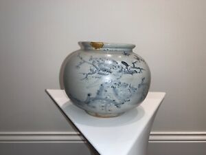Korean porcelain vase