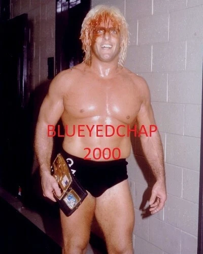 RIC FLAIR WRESTLER 8 X 10 WRESTLING PHOTO NWA WCW WWF - Image 1 of 1