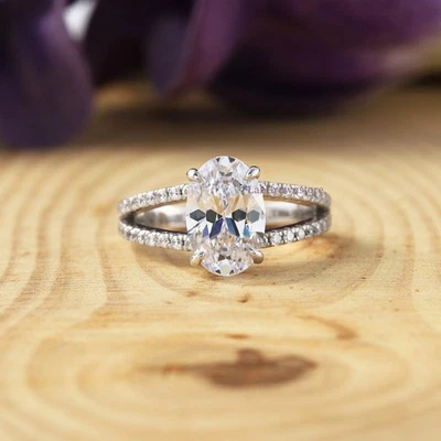 3.25 Ct Oval-Cut EF/VS1 Lab Grown Diamond Solitaire Wedding Ring 14k White Gold - Image 1 of 4