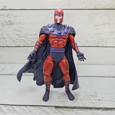 Figura de acción suelta ajustable Diamond Select Marvel Select Magneto 2014 7" Foto 1 de 4