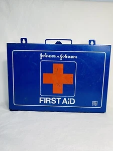 Vintage Johnson & Johnson First Aid Hinged Metal Box Kit w/Contents 8161 - Picture 1 of 8