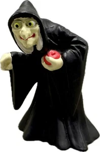 Schneewittchen Hexe mit Apfel Kuchen Topper Figur 2,5" - Bild 1 von 7