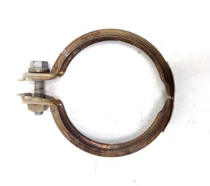 Abrazadera de colector de escape BMW M2 Turbo 2026-2021 OEM - Imagen 1 de 2