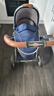 egg tandem pushchair - Image 1 of 4