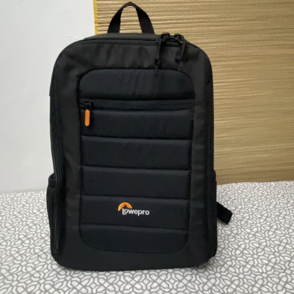 Lowepro Tahoe BP 150. Lightweight Compact Camera Backpack for Cameras (Black) - Image 1 of 4
