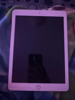 Apple iPad 6th Gen. 32GB, Wi-Fi + Cellular (Unlocked), 9.7in - Silver - Image 1 of 3