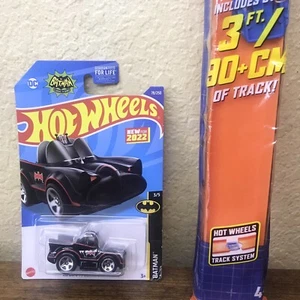 Hot Wheels 2021 Batman Series 3/5 Classic TV Series Batmobile w/ 3 Ft of Tracks - Picture 1 of 6