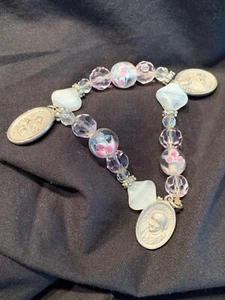 Catholic Saints Bracelet Mother Theresa Saint Nino Italy Glass Beads Stretch - Picture 1 of 10