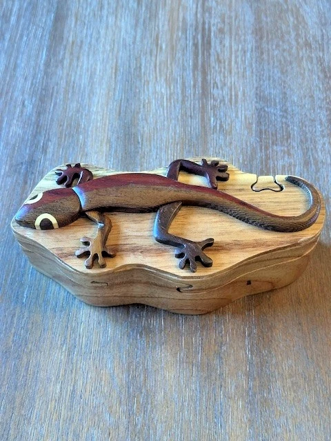Handcrafted Gecko Wooden Puzzle Box with secret compartment - Image 1 of 4