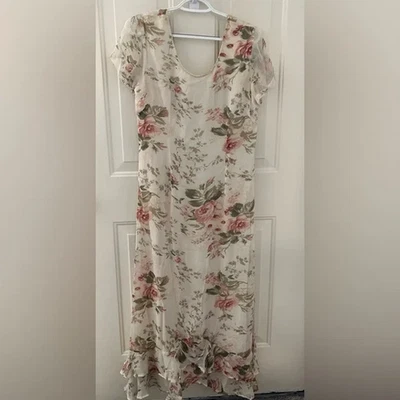 Maxi Vestido Talla M de Gasa Dobladillo con Volantes Manga Corta Transparente Foto 1 de 3