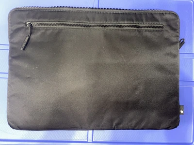 Incase Go Sleeve 16 Inch Laptop Case - Zippered Laptop Sleeve - Image 1 of 4