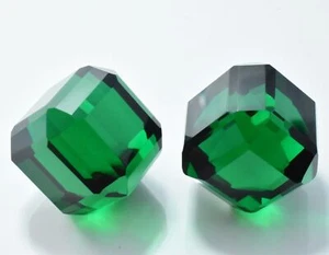 Unique Lab-Created Emerald Green Cube Cut 94.15 Ct CERTIFIED Loose Gemstone Pair - Foto 1 di 12