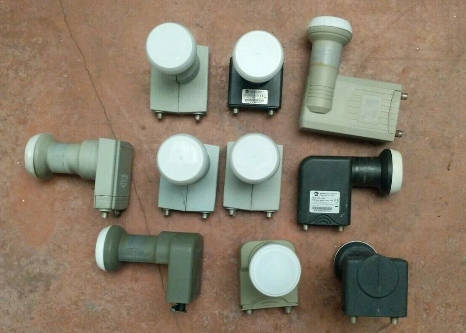 Stock di 10 Illuminatori convertitore LNB SCR unicable NO DCSS di varie marche - Immagine 1 di 1