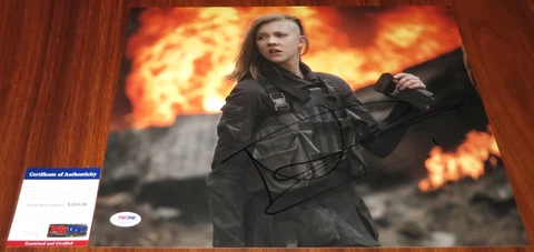 Natalie Dormer Signed 11x14 Game of Thrones Hunger Games Cressida PSA/DNA Cover