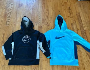 A Lot Of 2 Boy's Nike Therma Fit Sweatshirts, Size S - Picture 1 of 5