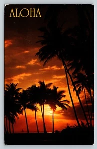 c1991 Aloha Hawaii Sonnenuntergang mit Silhouetten von Palmen VINTAGE Postkarte - Bild 1 von 2