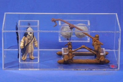 VINTAGE STAR WARS UKG 85 EWOK CATAPULT & LOGRAY FIGURE 1984 KENNER - Image 1 of 4