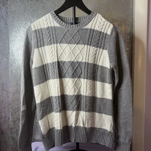 Chaps Women's Grey Cable-Knit Jumper Size Medium Crew Neck - Picture 1 of 4
