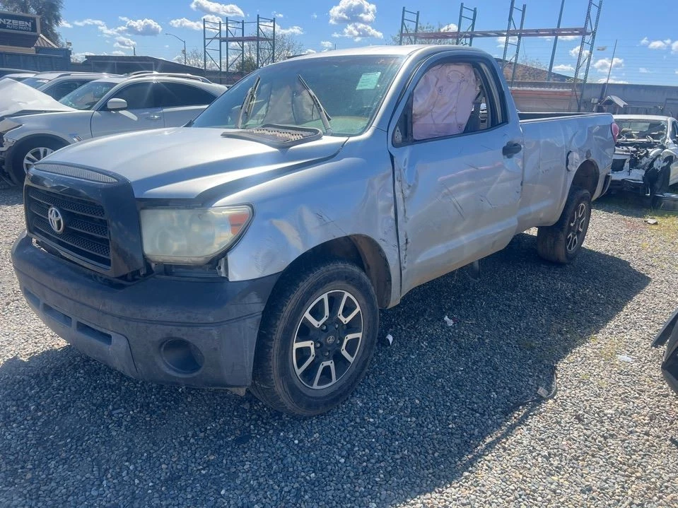 GRY HOOD 533010C030 2007-2013 TOYOTA TUNDRA - Изображение 1 из 4