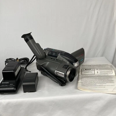 Panasonic PV-L780D Palmcorder VHS-C Camcorder TESTED W/ CHARGER & 3 Batteries - Image 1 of 4