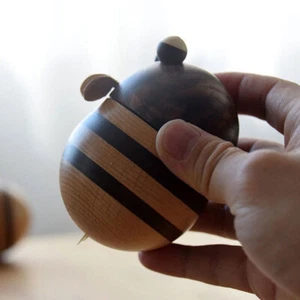 Stylish Toothpick Dispenser Convenient Storage Solution Cute Bee Shaped - Picture 1 of 11
