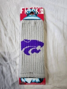 Maglione bottiglia Kansas State Wildcats Freaker USA Coozie adatto a bottiglia o lattina NUOVO - Foto 1 di 5