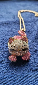 New Betsey Johnson Necklace Kitty Cat Pink White Rhinestone Collectible Decorate - Picture 1 of 3