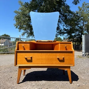 G-Plan Brandon Dressing Table Vintage Retro Oak Mid-Century With Large Mirror - Picture 1 of 15