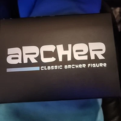 Archer 经典乙烯基人偶战利品箱饮用啤酒全新带盒 — 第 1/4 张图片