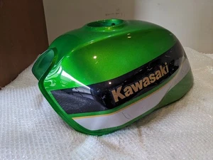 Tanque de combustible Kawasaki ZRX1200R genuino OEM 2001-2004 - Imagen 1 de 11