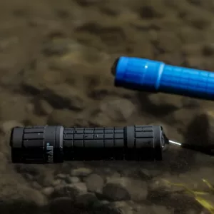 Taschenlampe 100 Lumen perfekt für den Außenbereich 21333 gummiert 2 kaufen - Bild 1 von 4