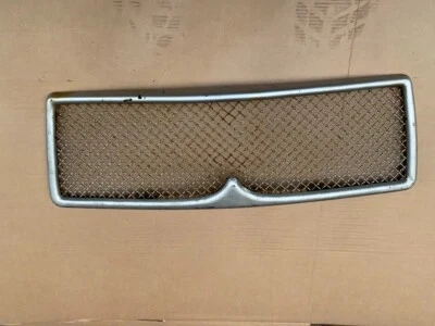 Maserati Biturbo Front Grill - Image 1 of 4