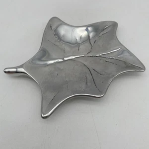 Hoselton Studio Canada Leaf Sculpture Trinket Dish Aluminum 531 Signed - Picture 1 of 10