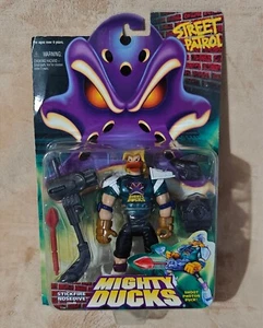 *NEW* 1997 Mighty Ducks STICKFIRE NOSEDIVE Action Figure*MOC*17204 Disney Mattel - Picture 1 of 5