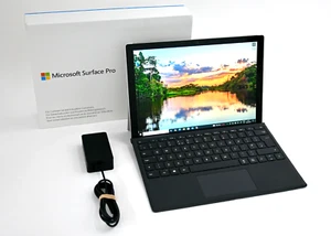 Microsoft Surface Pro 5 1796 i5-7300U 8 GB 256 GB SSD HD Grafica 620 Win 10 Pro - Foto 1 di 10