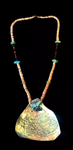 ORIGINAL SANTA DOMINGO SHELL DANCE NECKLACE WITH BEAR FETISH & HEISHI BEADS (EY) - Picture 1 of 14
