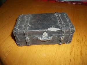 Dampfer Trunk Display Resin Figur Keypoint in Dallas Tx. distressed look - Bild 1 von 4