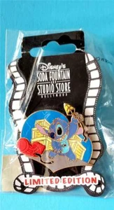 Disney DSF Characters Film Crew - Stitch as Set Dresser DSSH Pin 67979 LE 150 - Picture 1 of 1