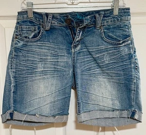 Pantaloncini jeans idraulici donna 5/6 invecchiati orlo grezzo denim elasticizzato Arya - Foto 1 di 10