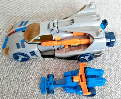 Transformers Armada Blurr Autobot with Mini-Con Incinerator 2002 Nearly Complete - Image 1 of 4