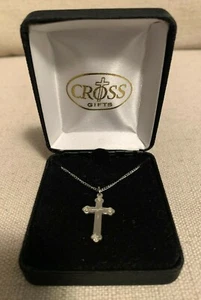 CROSS NECKLACE SILVER NEW IN BOX - Picture 1 of 1