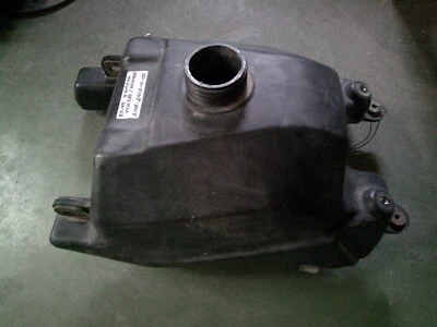 87-99 Yamaha YFM350/YFM400 Fuel Tank 2HR-24110-01-00 Kodiak, Big Bear w/petcock - Imagem 1 de 4